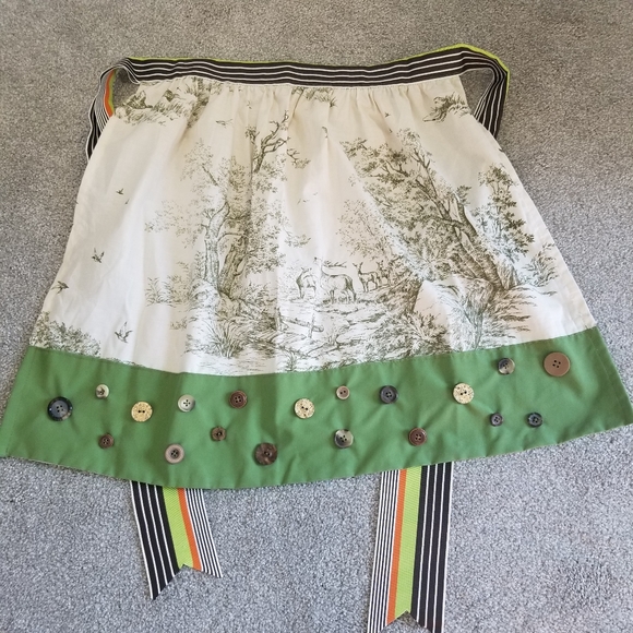 Handmade Fall Apron - Picture 4 of 10